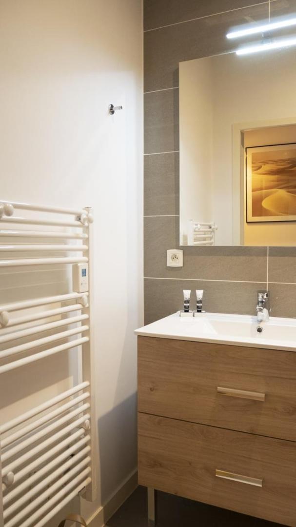 Le Celeste: Hypercentre, Quiet And Parking Appartement
